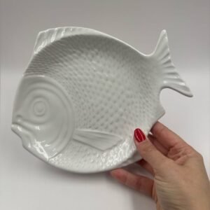 olfaire whitter accents white plate vintage whittier unique pottery ceramic textured fish shaped bowl color white size os